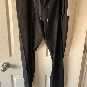 Lululemon On The Fly Pant - BRAND NEW